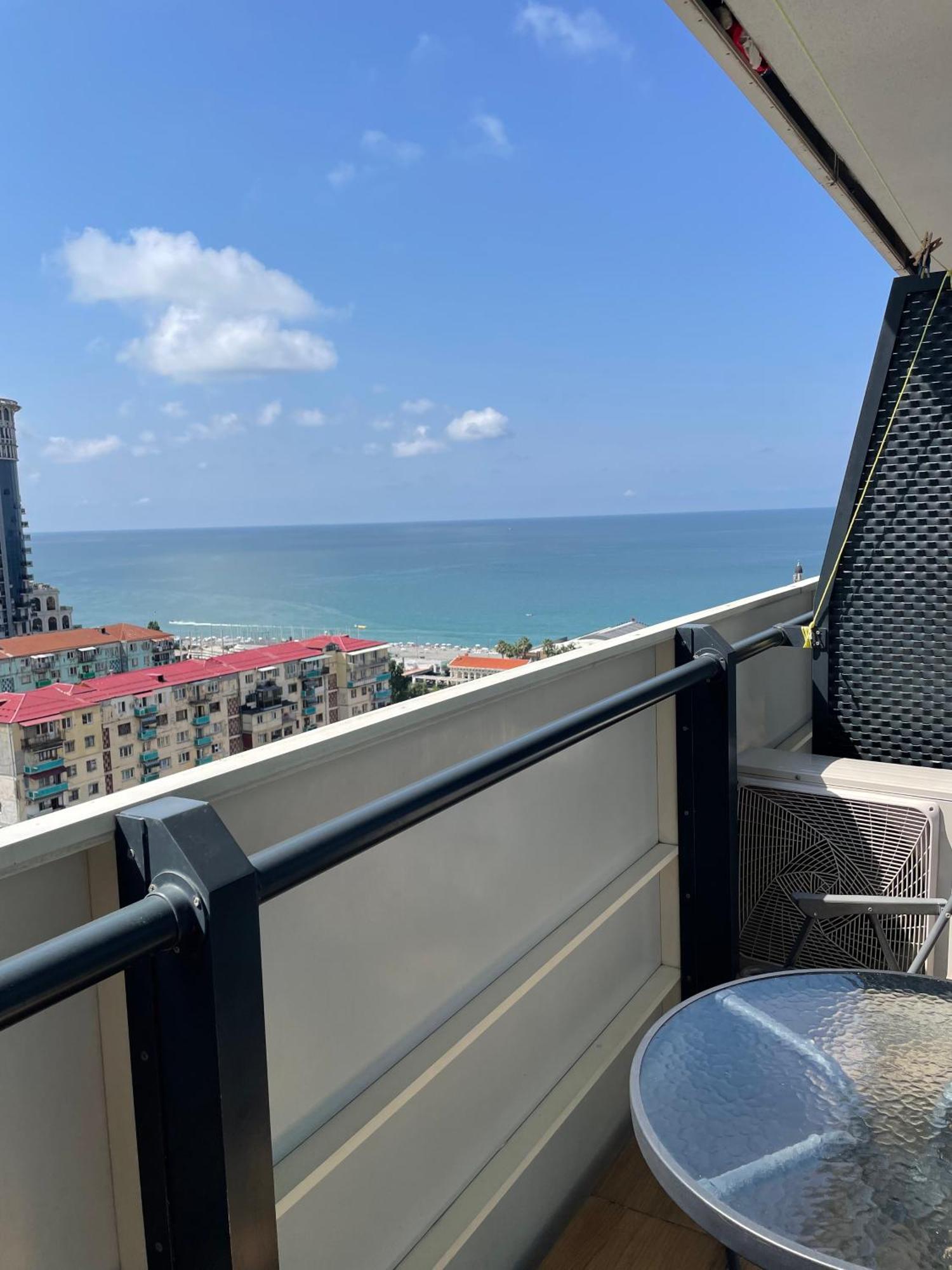 Sea ​​View In Orbi City Батуми Екстериор снимка