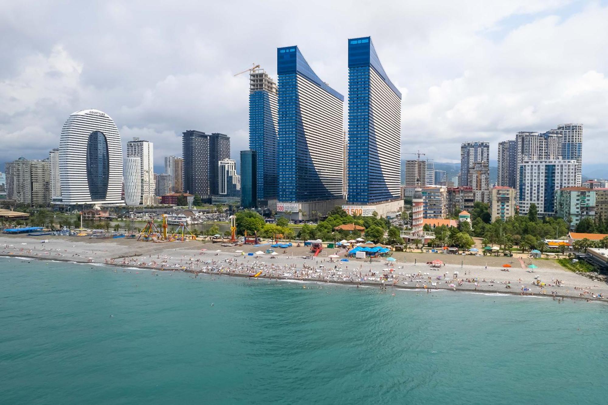 Sea ​​View In Orbi City Батуми Екстериор снимка